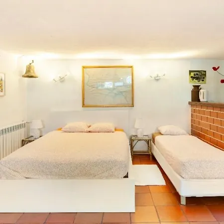 Foz O ゲストハウス 2*